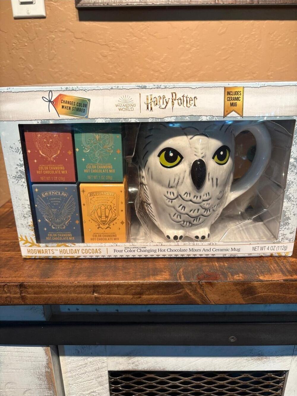 Wizarding World Of Harry Potter ! Warner Bros. Harry Potter NIB White